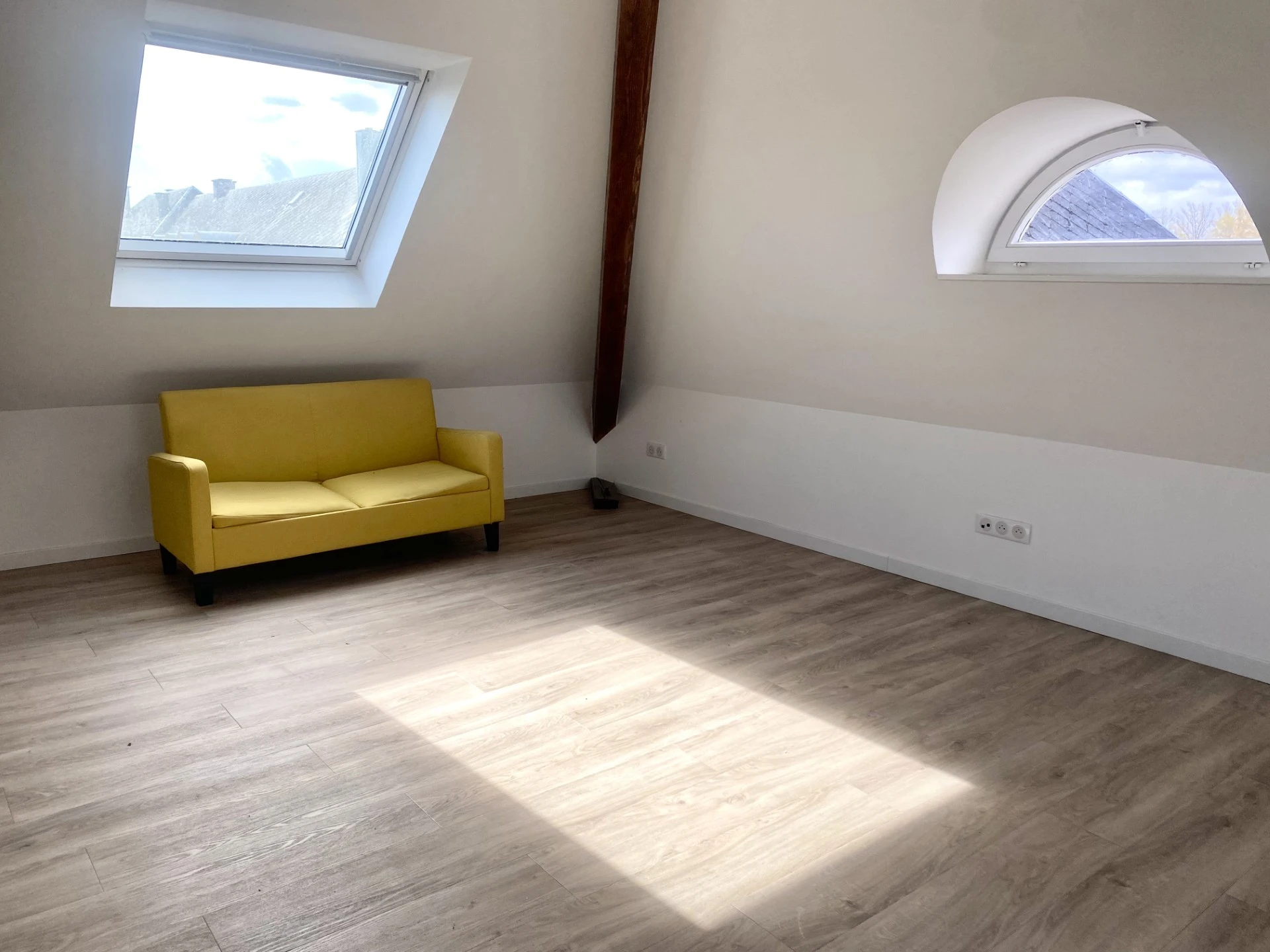 Pièce à vivre bureau privatif Villa Toda Strasbourg